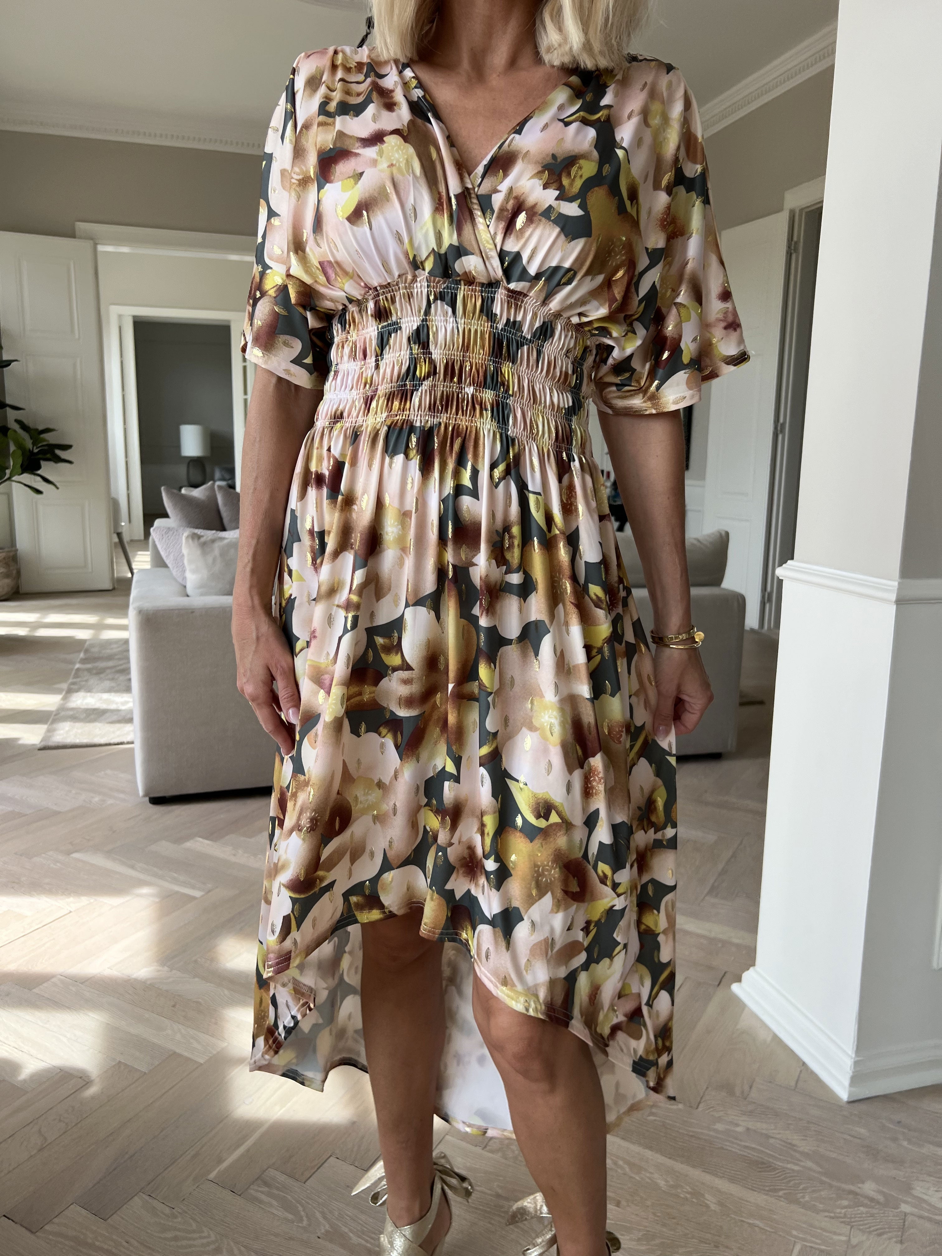 Pams Sweet Flower High-low - Elastisk klänning med blomstermönster